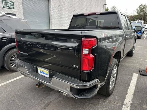 Used 2023 Chevrolet Silverado 1500 LTZ w/ LTZ Premium Package AWD/4WD image 3