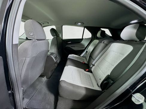 Used 2023 Chevrolet Equinox LS FWD image 17