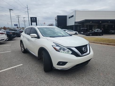 Used 2017 Nissan Murano Platinum w/ Platinum Technology Package image 2