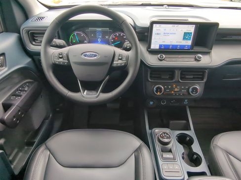 Certified 2024 Ford Maverick Lariat w/ Black Appearance Package image 14