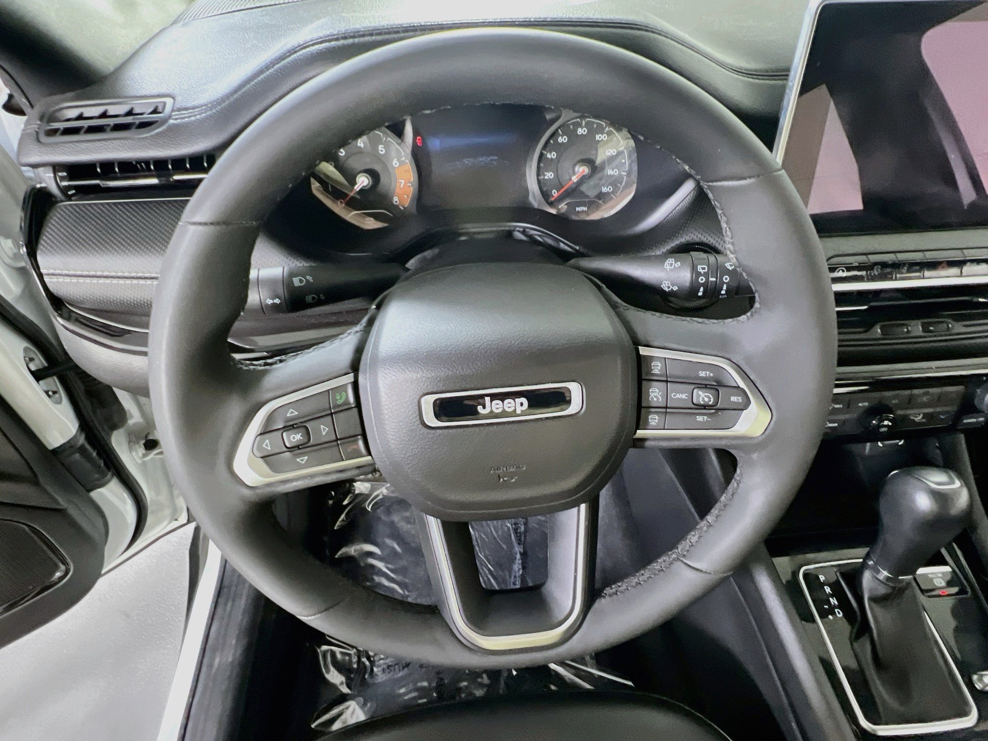 Used 2023 Jeep Compass Latitude w/ Convenience Group AWD/4WD image 11