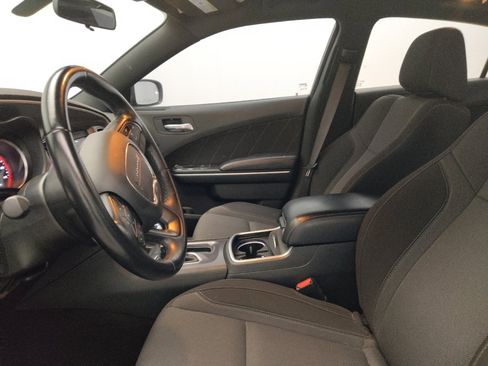 Used 2022 Dodge Charger SXT w/ Driver Convenience Group RWD image 17