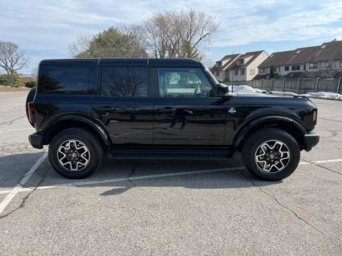 Used 2025 Ford Bronco Outer Banks image 12