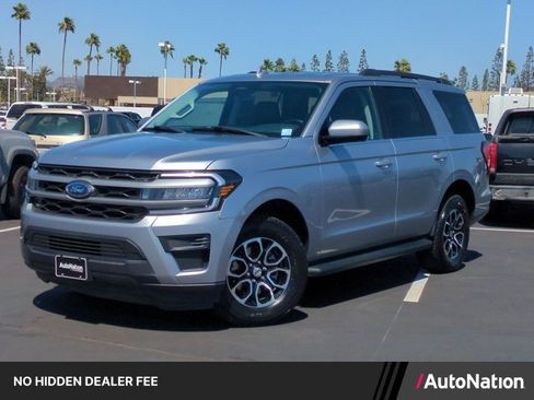 Used 2024 Ford Expedition XLT RWD image 1