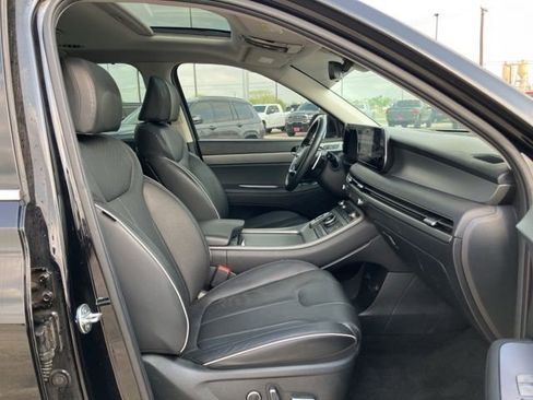 Used 2024 Hyundai Palisade SEL w/ Premium Package FWD image 11
