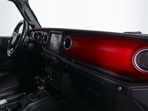 Used 2019 Jeep Wrangler Unlimited Rubicon w/ Dual Top Group image 29