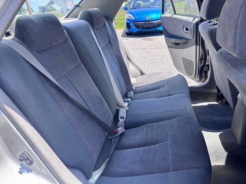 Used 2002 MAZDA Protege FWD image 27
