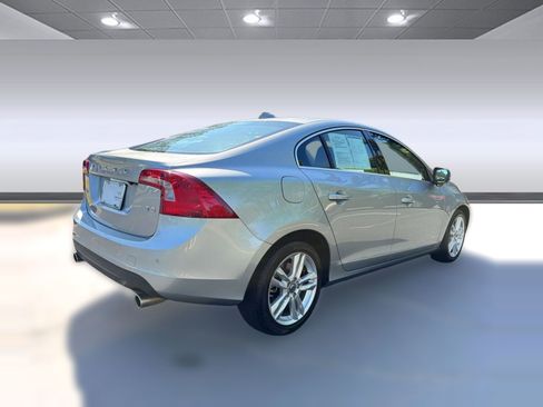 Used 2013 Volvo S60 T5 image 9