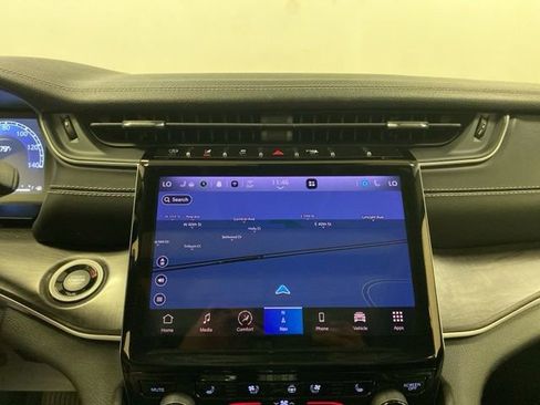 Used 2023 Jeep Grand Cherokee L Limited w/ Luxury Tech Group II AWD/4WD image 14
