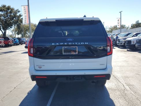 Certified 2025 Ford Expedition Max Active image 8