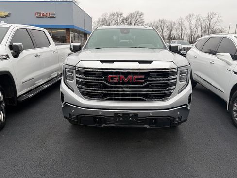 Used 2022 GMC Sierra 1500 SLT w/ SLT Premium Plus Package image 5