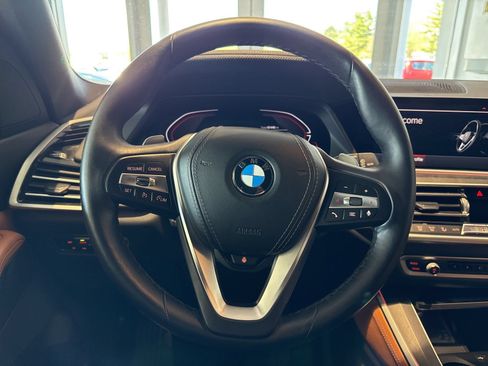 Used 2022 BMW X5 xDrive40i w/ Premium Package AWD/4WD image 16