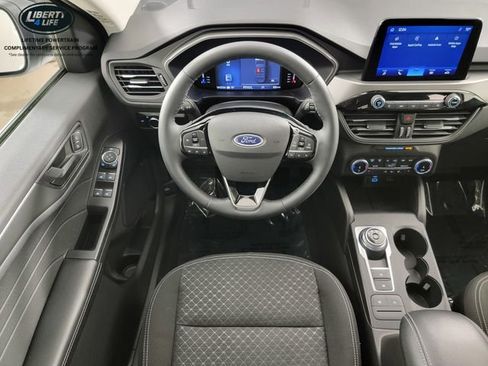 Used 2023 Ford Escape Active AWD/4WD image 25
