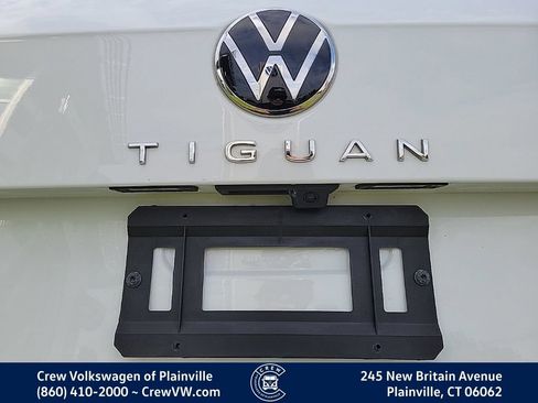 Certified 2024 Volkswagen Tiguan SE AWD/4WD image 29