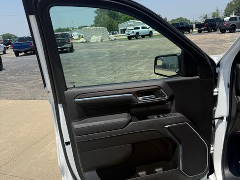 Used 2023 Chevrolet Silverado 1500 RST w/ Protection Package image 16