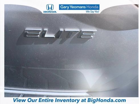 Used 2015 Honda Odyssey Touring Elite image 8