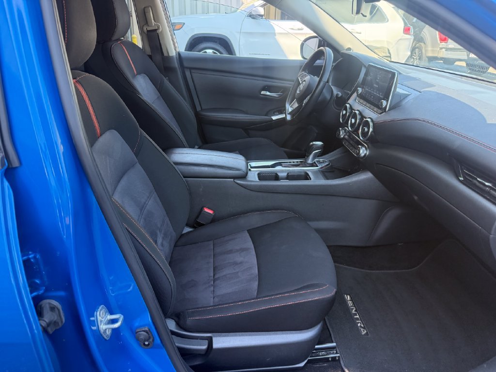 Used 2025 Nissan Sentra SR FWD image 16