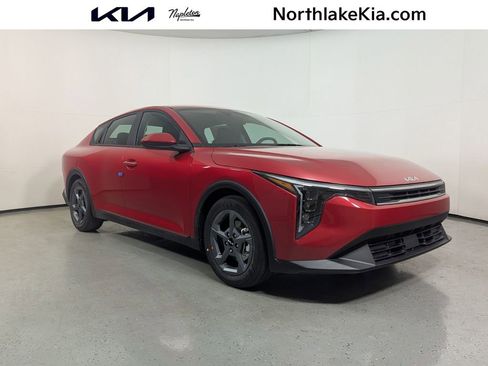 New 2026 Kia K4 LXS image 1