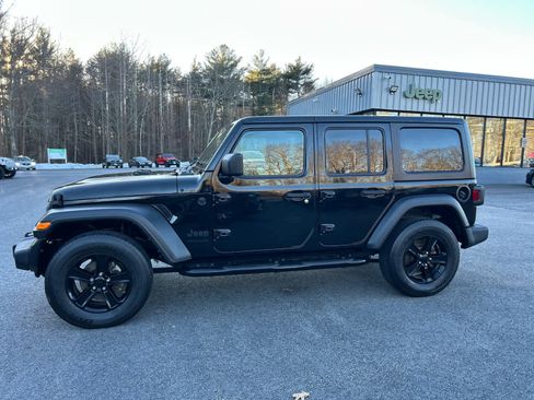 Used 2021 Jeep Wrangler Unlimited Sport image 17