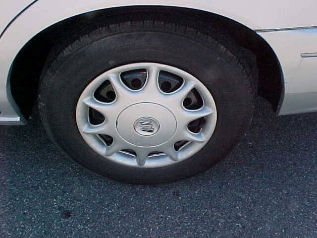 Used 2003 Buick Century Custom w/ Preferred Equipment Group 1SB FWD image 9