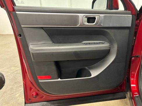 Used 2025 Hyundai Santa Fe SEL FWD image 19