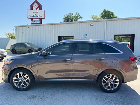 Used 2019 Kia Sorento SX FWD image 2