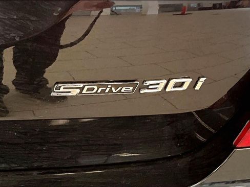 Used 2019 BMW X3 sDrive30i w/ Driving Assistance Package RWD image 9