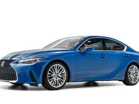 Used 2022 Lexus IS 300 w/ Premium Package RWD image 7