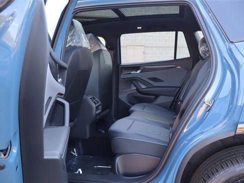 New 2026 Volkswagen Tiguan SE R-Line image 23