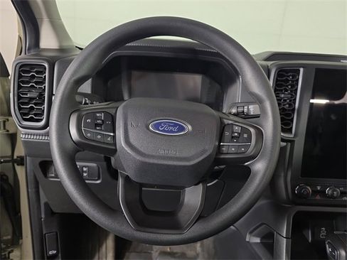 Used 2025 Ford Ranger XL image 11