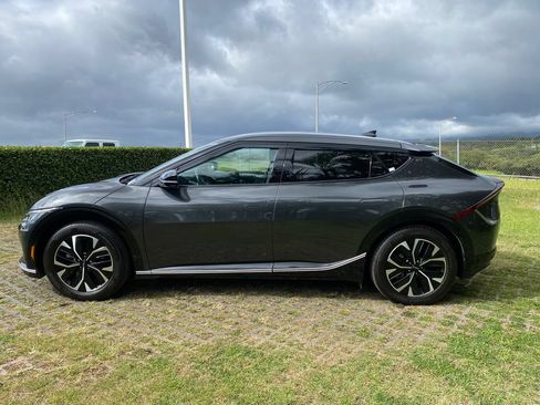 Used 2023 Kia EV6 Wind RWD image 4