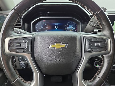 Used 2024 Chevrolet Silverado 2500 LTZ w/ LTZ Convenience Package AWD/4WD image 24