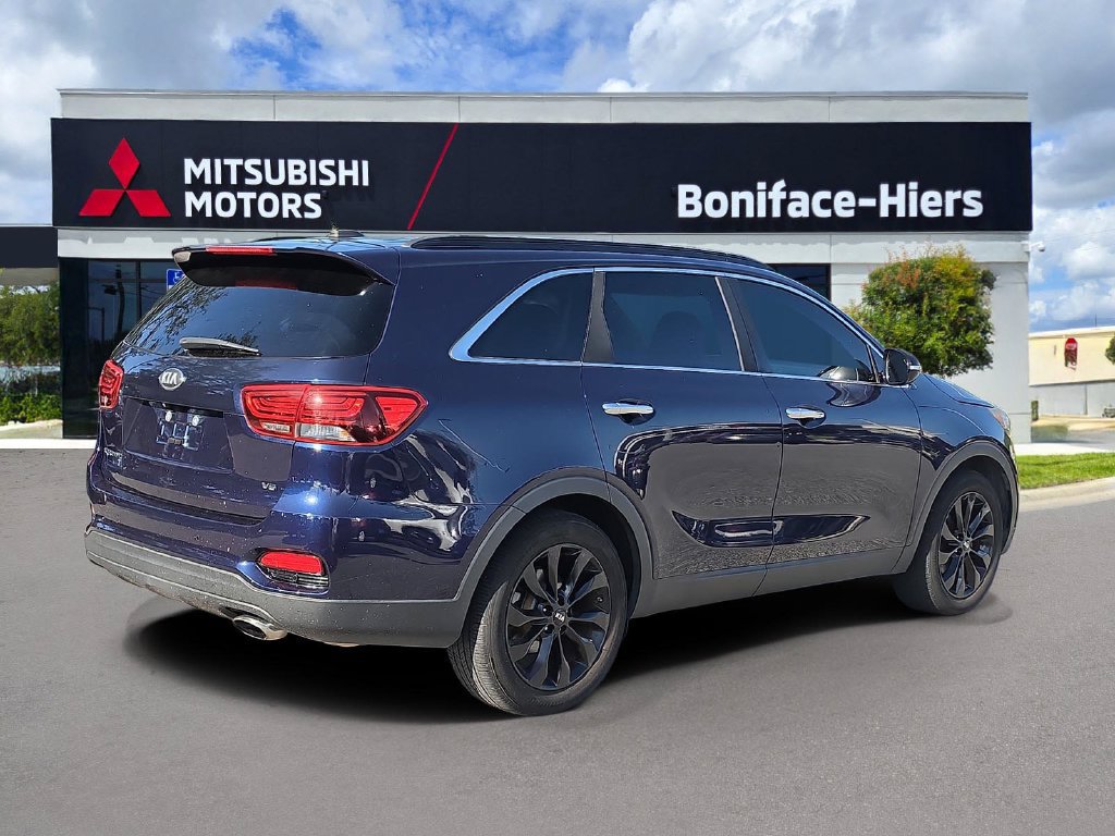 Used 2019 Kia Sorento S FWD image 4