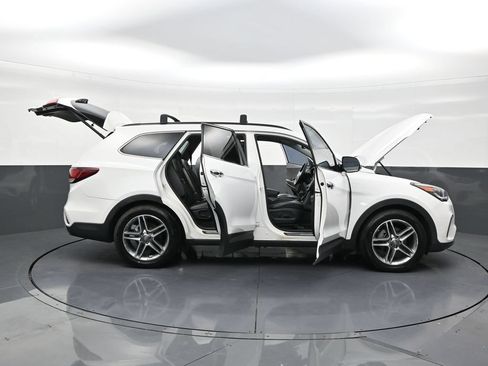 Used 2018 Hyundai Santa Fe FWD image 30