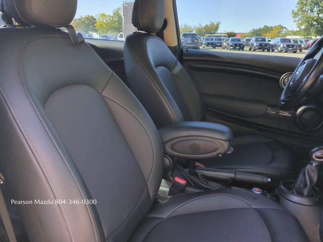 Used 2018 MINI Cooper 2-Door Hardtop FWD image 15