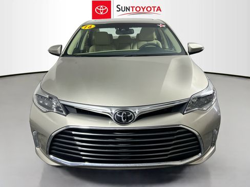 Used 2016 Toyota Avalon Limited w/ Toyota Safety Sense Package image 10