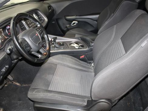 Used 2023 Dodge Challenger SXT RWD image 28