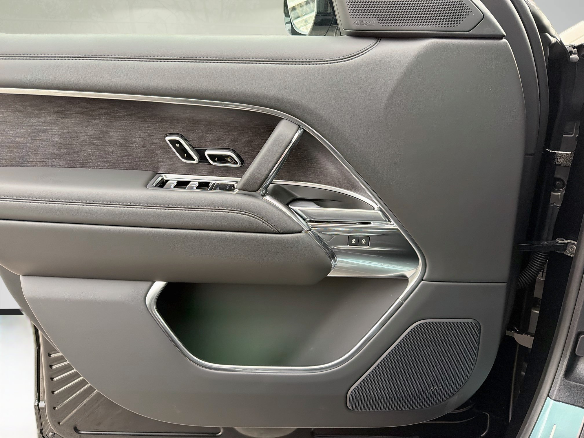 New 2027 Land Rover Range Rover SE AWD/4WD image 23