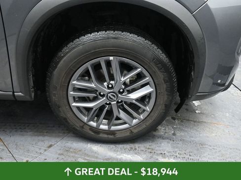 Used 2024 Nissan Rogue S image 20