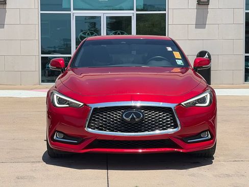 Used 2022 INFINITI Q60 3.0t Luxe w/ Essential Package RWD image 3