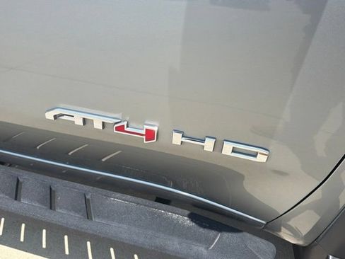 Certified 2025 GMC Sierra 2500 AT4 w/ AT4 Preferred Package AWD/4WD image 34