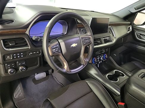 Used 2024 Chevrolet Tahoe High Country w/ Premium Package 2 image 13