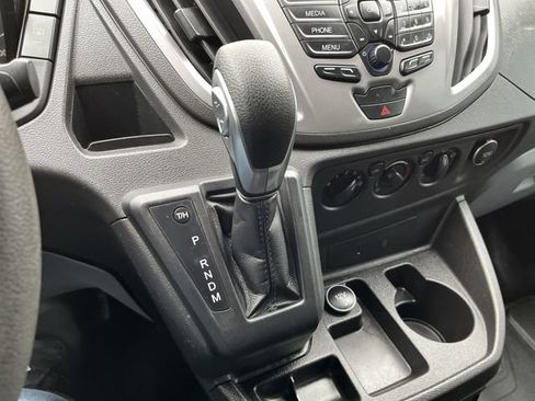 Used 2018 Ford Transit 350 XLT image 22