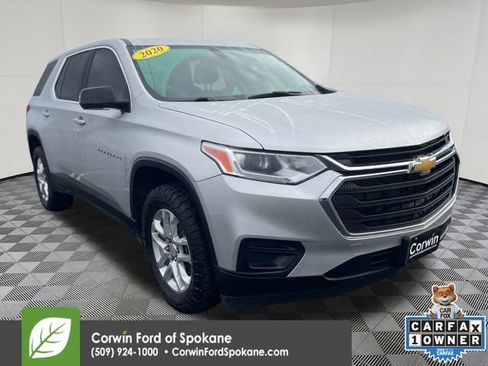 Used 2020 Chevrolet Traverse LS image 1