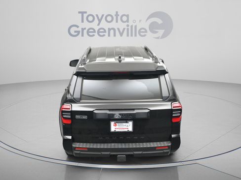 Used 2025 Toyota 4Runner SR5 AWD/4WD image 10
