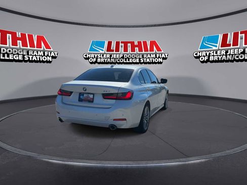 Used 2024 BMW 330i Sedan image 7