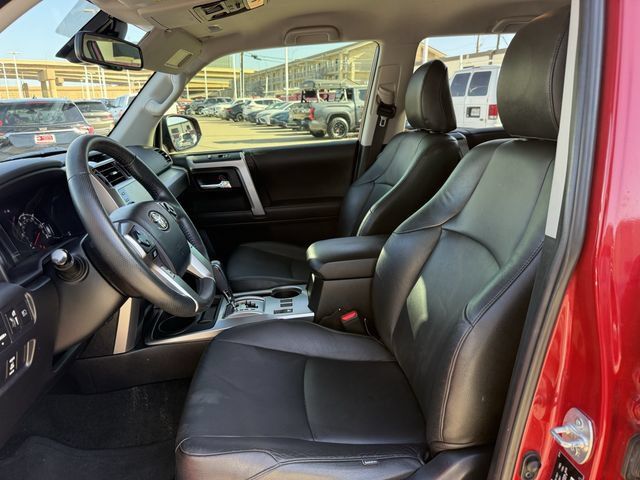 Used 2021 Toyota 4Runner SR5 AWD/4WD image 26