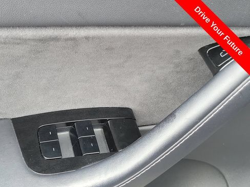 Used 2021 Tesla Model Y Long Range AWD/4WD image 14