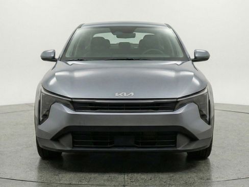 Used 2025 Kia K4 LXS image 2