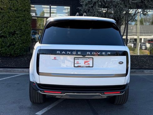 Used 2023 Land Rover Range Rover SE image 14